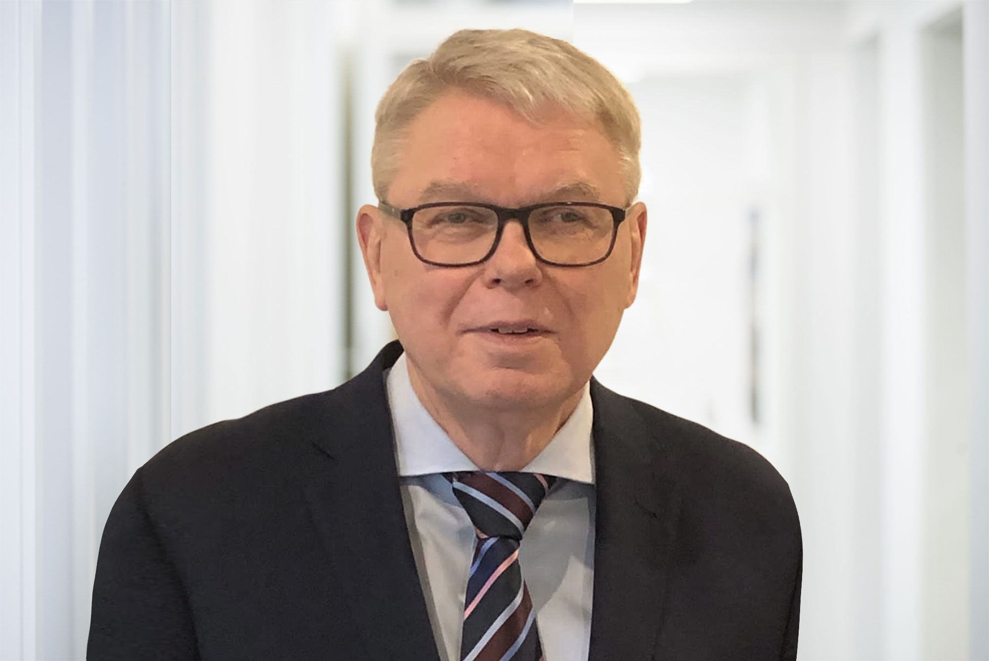 Bild-Josef-Block_freigestellt_HG